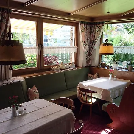 Gaestehaus Laerchenheim Гостьовий будинок