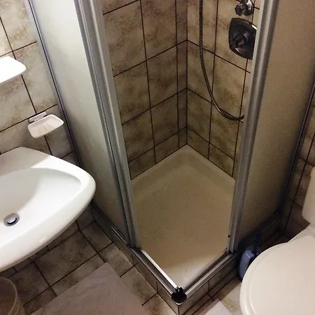 Gaestehaus Laerchenheim Гостьовий будинок 3*